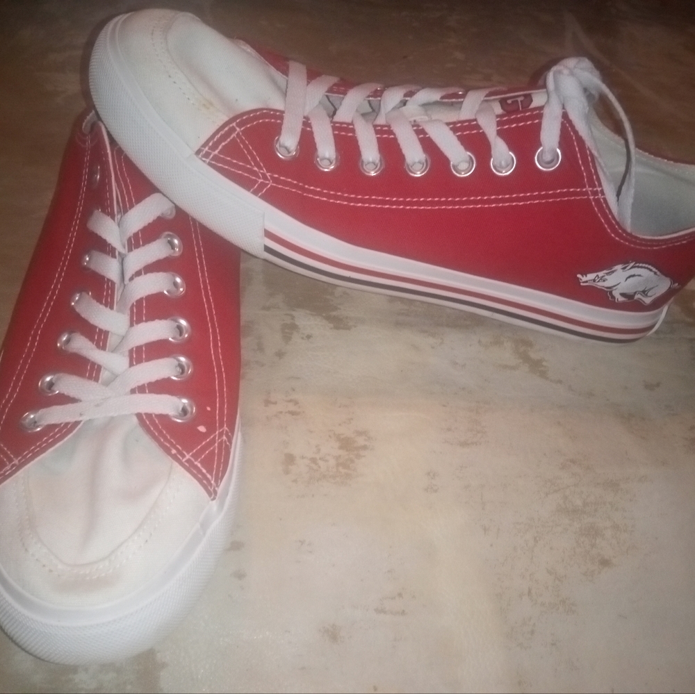 NCAA Arkansas razorbacks sneakers unisex